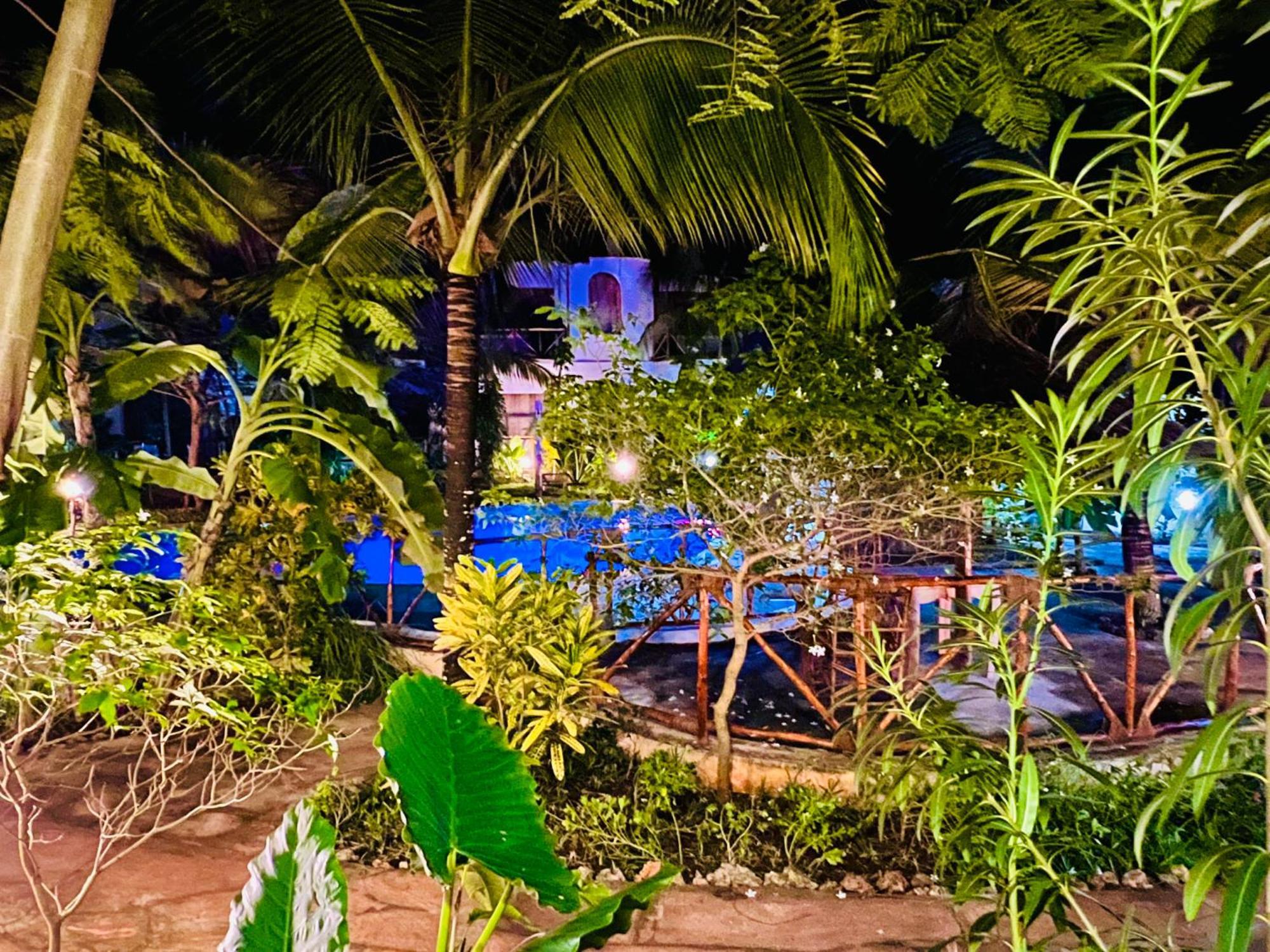 Tropical Nungwi Hotel Exterior photo